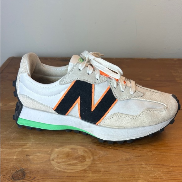 Women’s New Balance 327 Sneakers 🍀 Lime Leaf + Hot Mango Colorway w: Box Size 8 - Picture 5 of 10